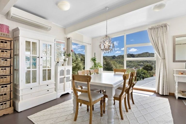 Photo of property in 13 Dasent Street, Karori, Wellington, 6012