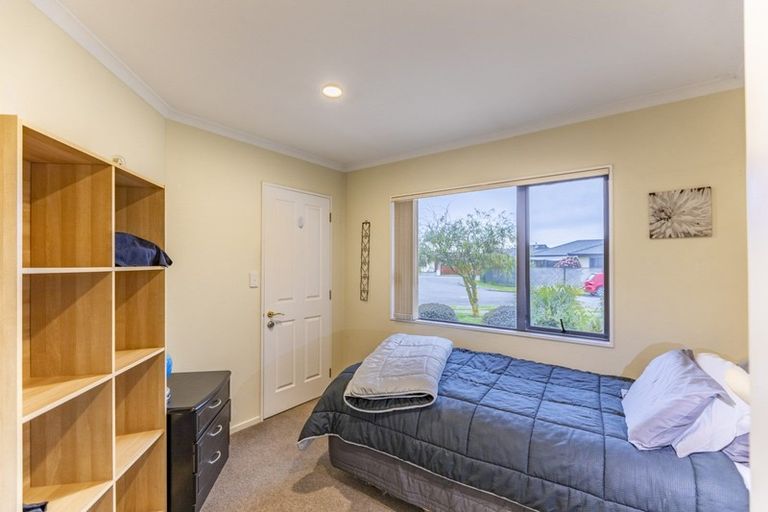 Photo of property in 3 Newbury Place, Taradale, Napier, 4112