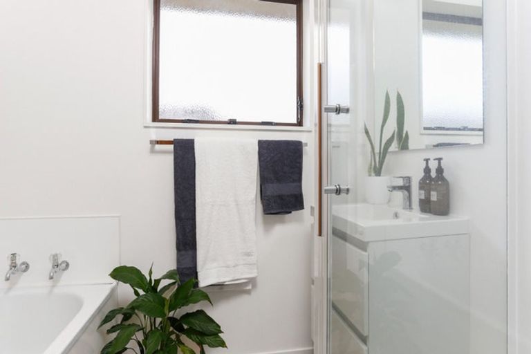 Photo of property in 1/63a Mcintyre Road, Mangere Bridge, Auckland, 2022