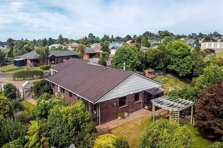 Photo of property in 73 Cressida Avenue, Stratford, 4332