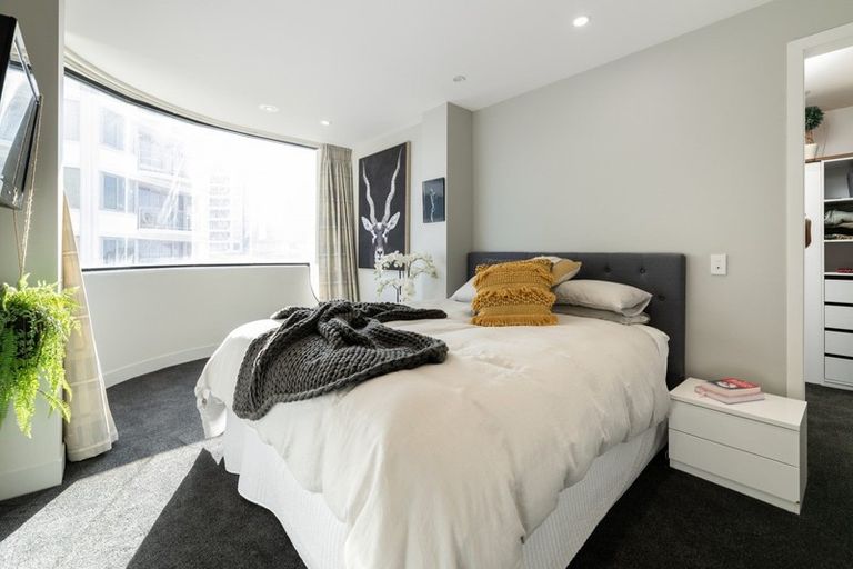 Photo of property in 21 Maunganui Road, Mount Maunganui, 3116