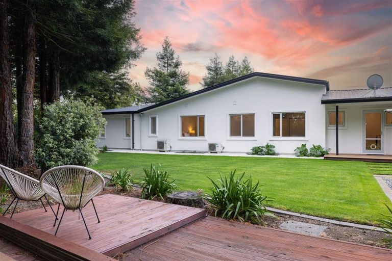 Photo of property in 43 Oakgrove Drive, Rangiora, 7400