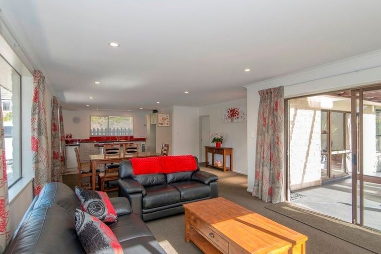 Photo of property in 25 Horseshoe Lake Road, Shirley, Christchurch, 8061