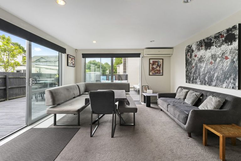 Photo of property in 19 Mcginty Street, Takanini, 2112