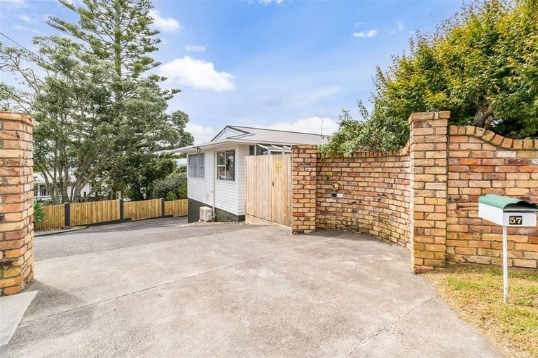 Photo of property in 57 Fairmount Road, Titirangi, Auckland, 0604