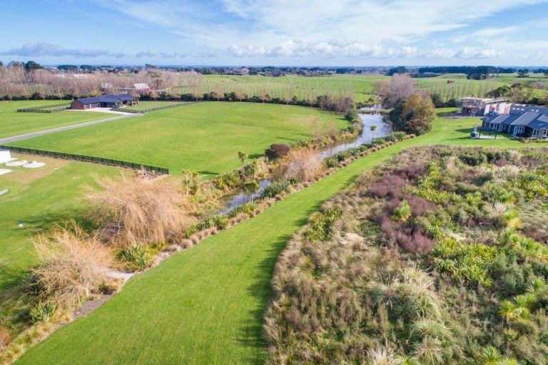 Photo of property in 75 Hartwell Drive, Kelvin Grove, Palmerston North, 4470