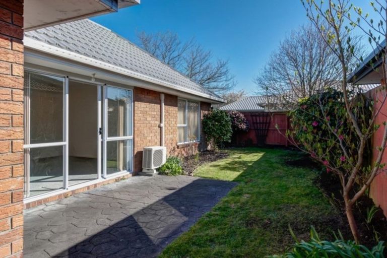 Photo of property in 4 Mull Place, Broomfield, Christchurch, 8042