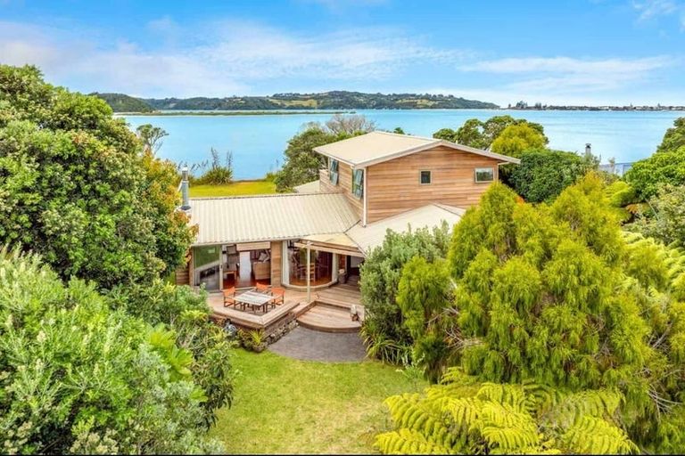 Photo of property in 42 Harbour View Road, Point Wells, Warkworth, 0986