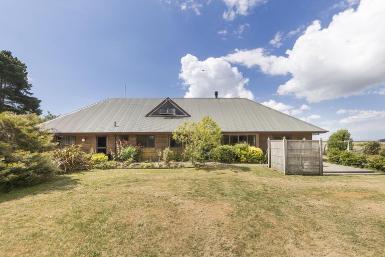 Photo of property in 35 Rangiotu Road, Himatangi, Palmerston North, 4477