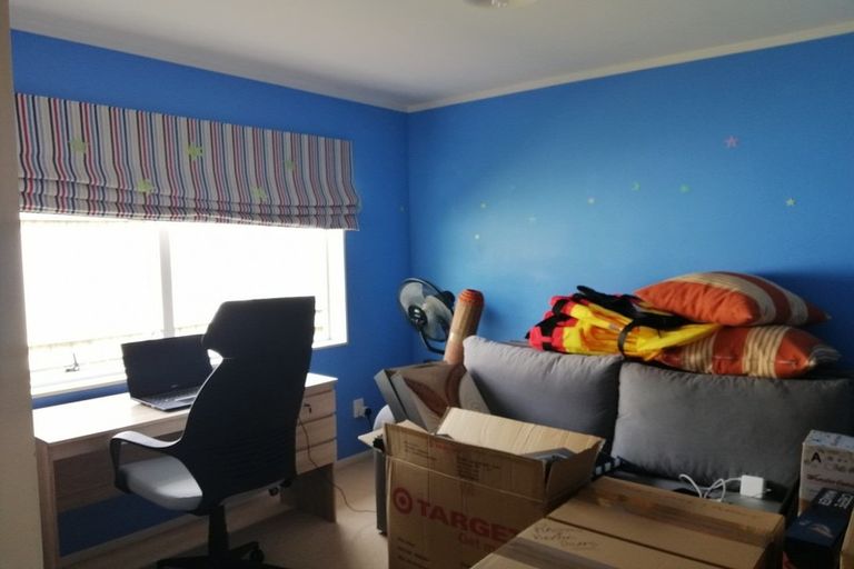 Photo of property in 1/72 Millhouse Drive, Northpark, Auckland, 2013