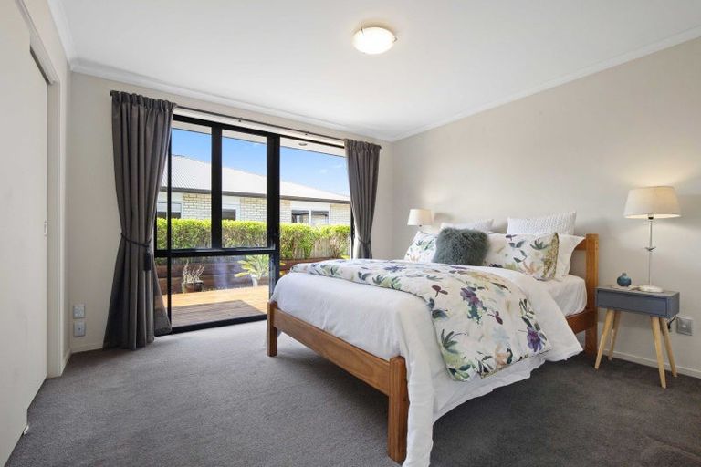 Photo of property in 5 Parsot Place, Pukekohe, 2120