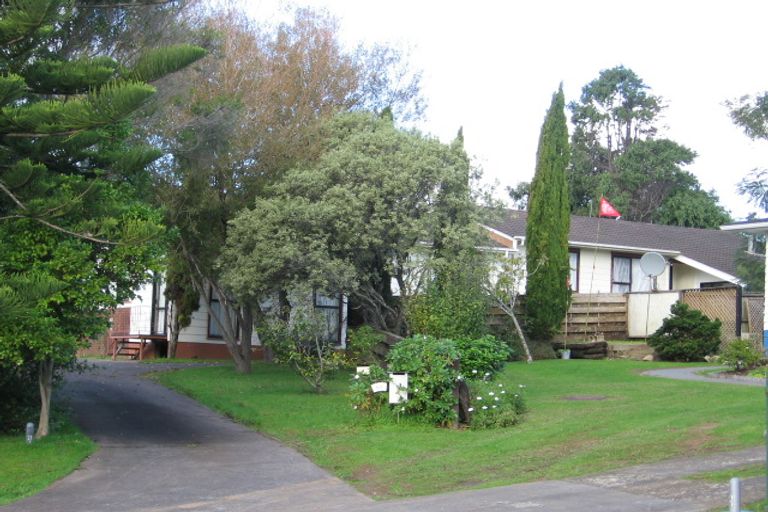 Photo of property in 2/18 Pulman Place, Clover Park, Auckland, 2019