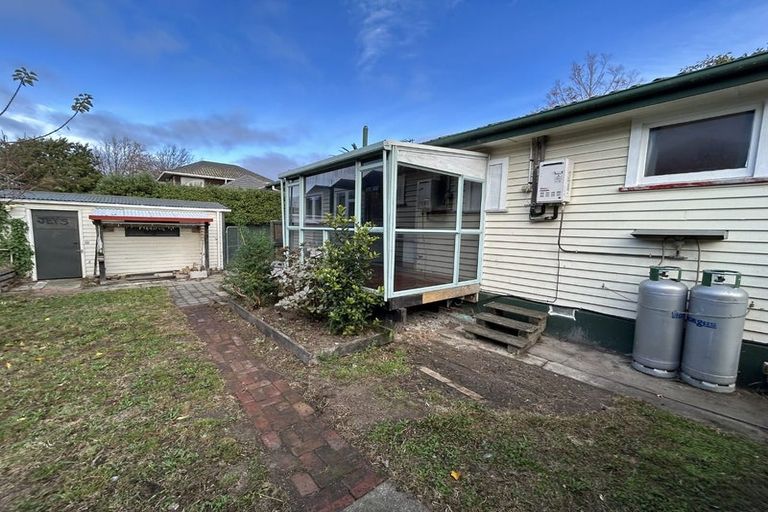 Photo of property in 52 Olliviers Road, Phillipstown, Christchurch, 8011