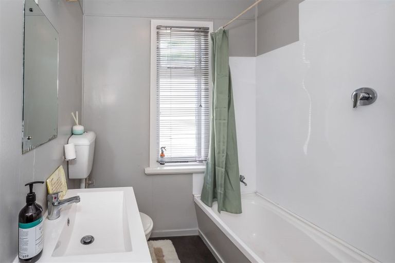 Photo of property in 44 Hills Road, Edgeware, Christchurch, 8013