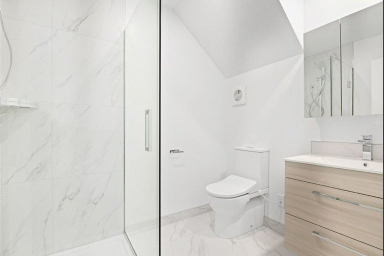 Photo of property in 3/4 Taramea Place, Addington, Christchurch, 8024