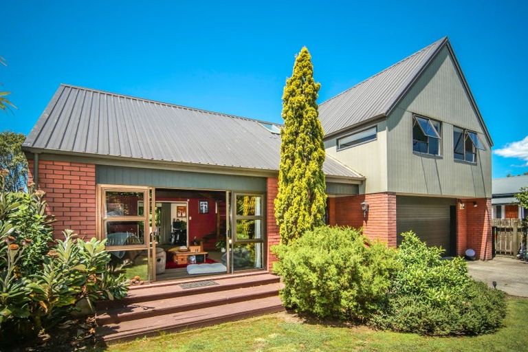 Photo of property in 79 Queen Street, Westport, 7825