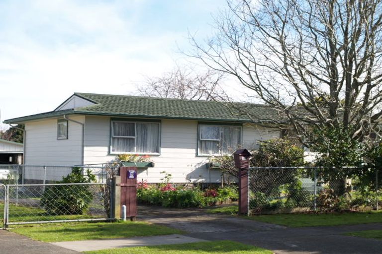 Photo of property in 18 Kivell Close, Mangere East, Auckland, 2024