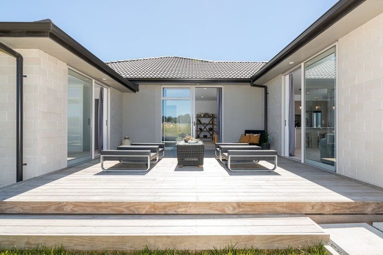 Photo of property in 26 Kiritiana Close, Pyes Pa, Tauranga, 3112