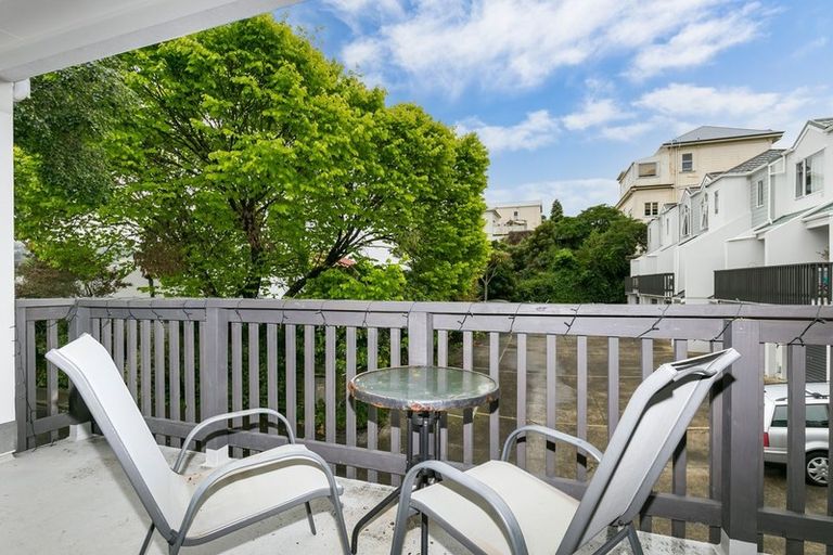 Photo of property in 33u9 Hiropi Street, Newtown, Wellington, 6021