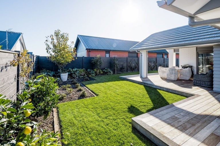 Photo of property in 27c Isobel Hodgson Drive, Cambridge, 3434