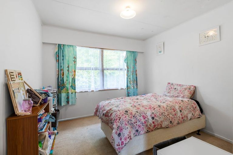 Photo of property in 28 Tamatea Road, Taupo, 3330