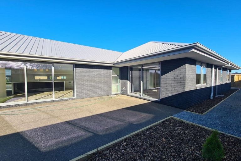 Photo of property in 9 Drylands Drive, Rolleston, 7614