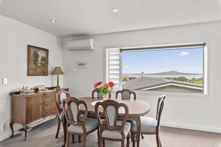 Photo of property in 37a Peter Terrace, Castor Bay, Auckland, 0620