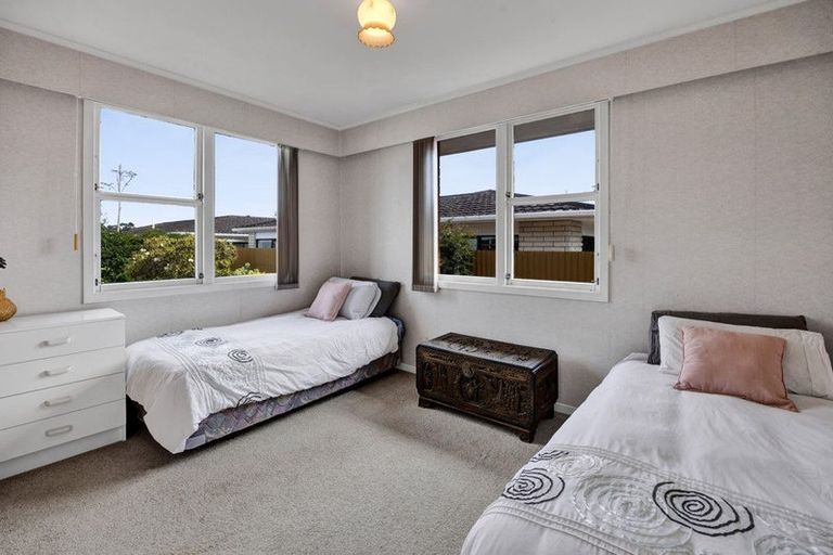 Photo of property in 22 Tukapa Street, Westown, New Plymouth, 4310