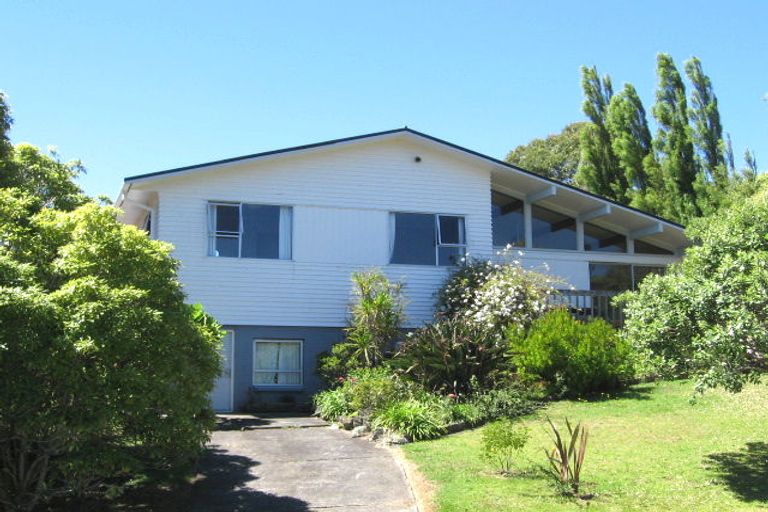 Photo of property in 46 Kia Ora Road, Beach Haven, Auckland, 0626