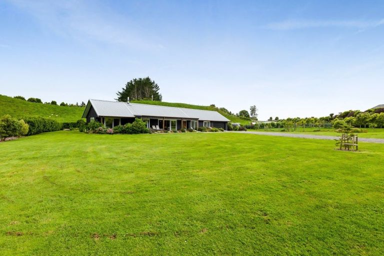 Photo of property in 7 Harkness Rice Way, Koru, New Plymouth, 4374