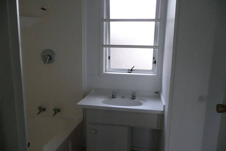 Photo of property in 9 Silverstone Place, Henderson, Auckland, 0612
