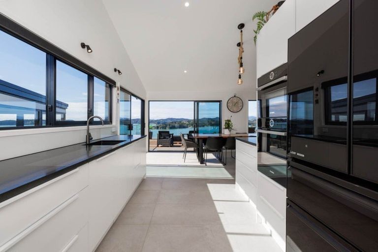 Photo of property in 27 Sullivans Road, Paihia, 0200