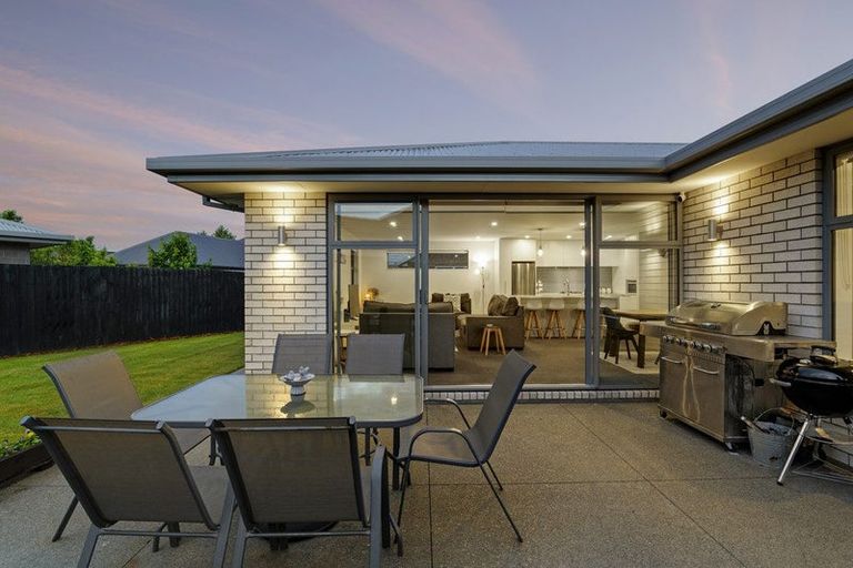 Photo of property in 7 Ciaran Close, Broomfield, Christchurch, 8042