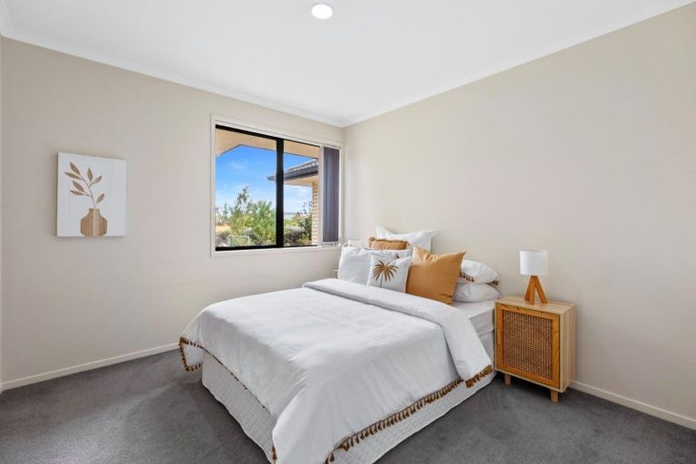Photo of property in 35 Golden Sands Drive, Papamoa Beach, Papamoa, 3118