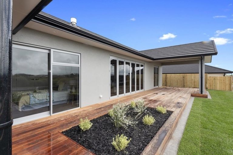 Photo of property in 3 Bosun Place, Te Atatu Peninsula, Auckland, 0610