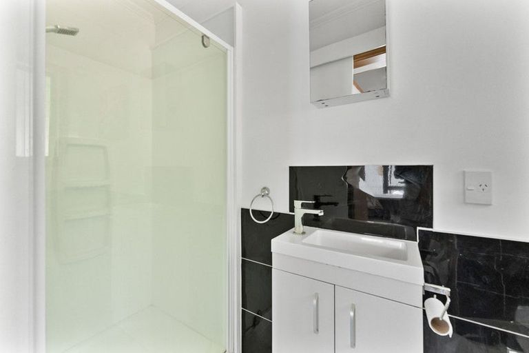 Photo of property in 24 Rossiter Crescent, Lynmouth, New Plymouth, 4310