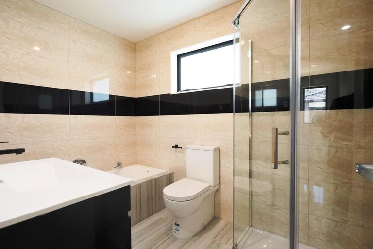 Photo of property in 11a Oxford Road, Manurewa, Auckland, 2102