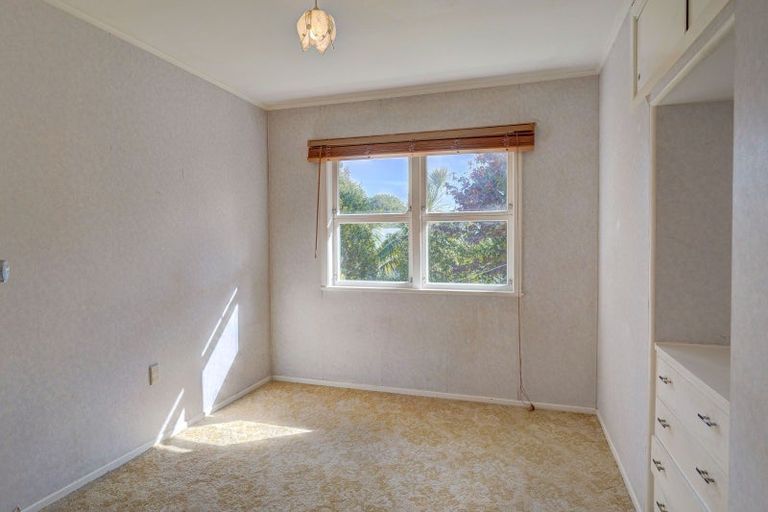 Photo of property in 32 Yorke Road, Haruru, 0204