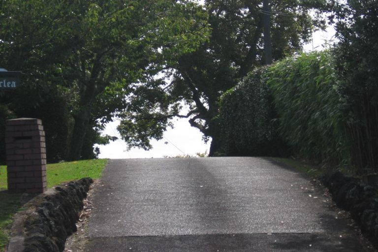 Photo of property in 209 Golf Road, Titirangi, Auckland, 0604