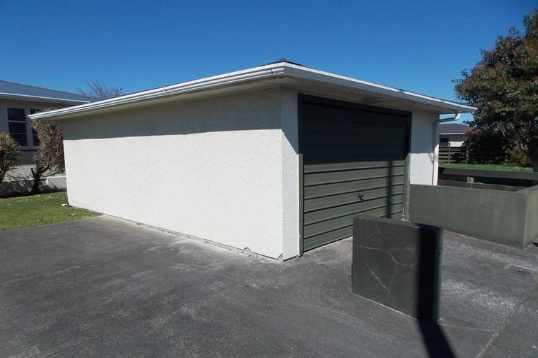 Photo of property in 60 College Street, Awapuni, Palmerston North, 4412