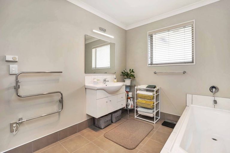 Photo of property in 21 Cox Street, Ashburton, 7700