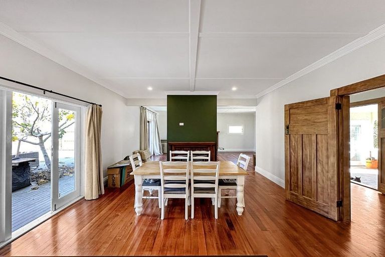 Photo of property in 18 Maxwell Avenue, Durie Hill, Whanganui, 4500