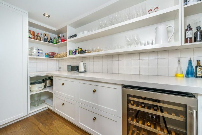 Photo of property in 1 Briar Bank Drive, Wanaka, 9305