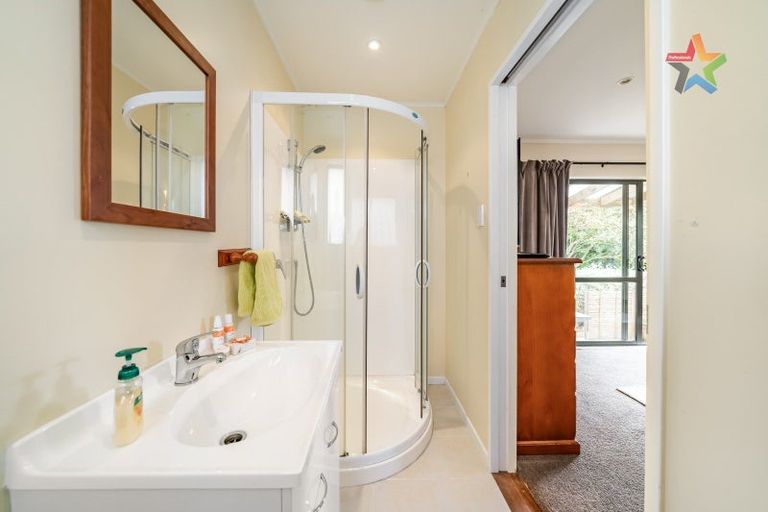 Photo of property in 22 Waiuta Street, Titahi Bay, Porirua, 5022