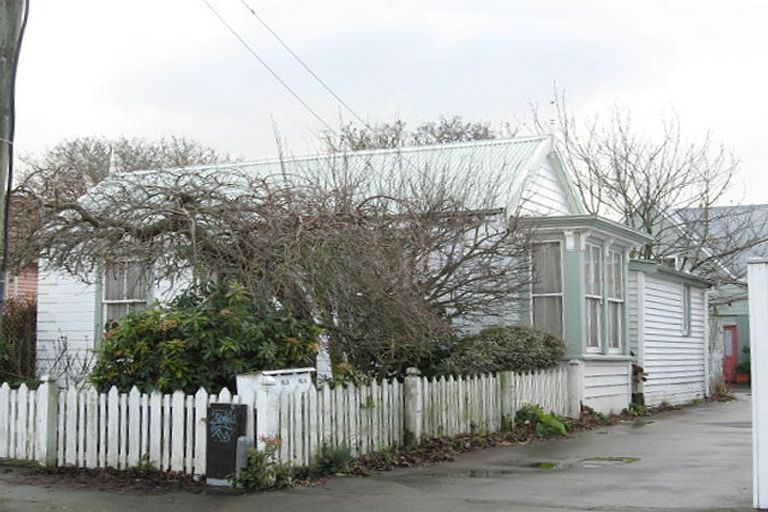 Photo of property in 2/147 Holly Road, St Albans, Christchurch, 8014