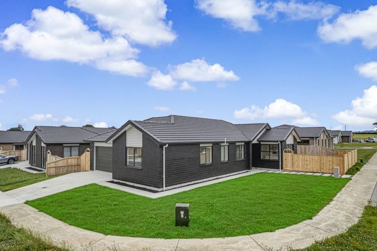 Photo of property in 24 Booker Drive, Tuakau, 2121