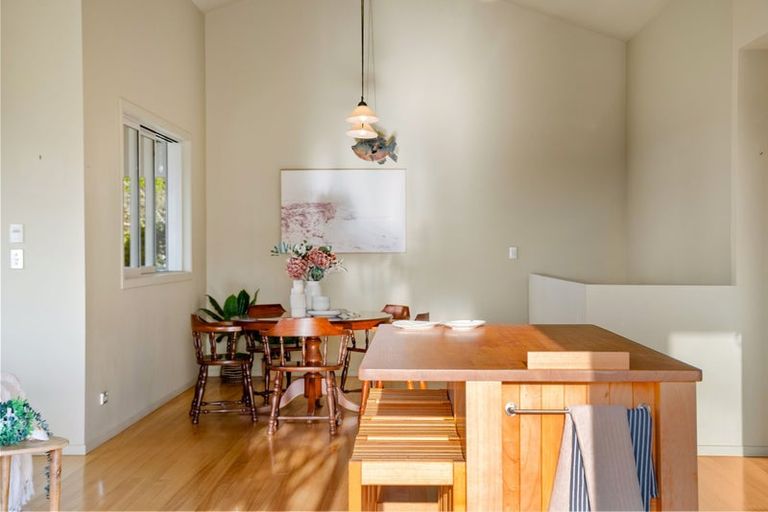 Photo of property in 87 M Greenwood Road, Leigh, 0972