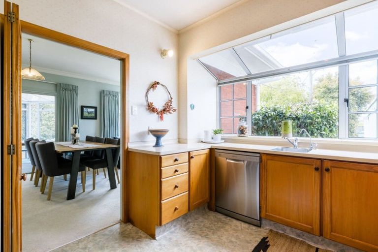 Photo of property in 75 Taylor Street, Cambridge, 3434