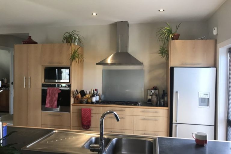 Photo of property in 33 Hall Street, Newtown, Wellington, 6021