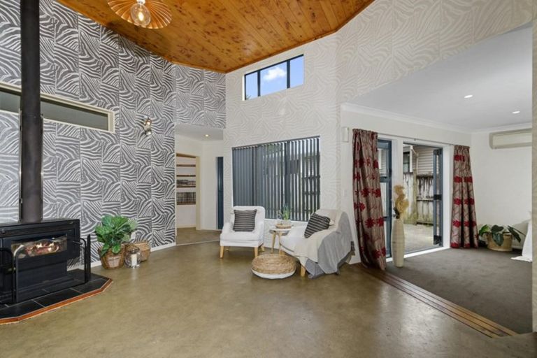 Photo of property in 24a Metcalfe Road, Ranui, Auckland, 0612